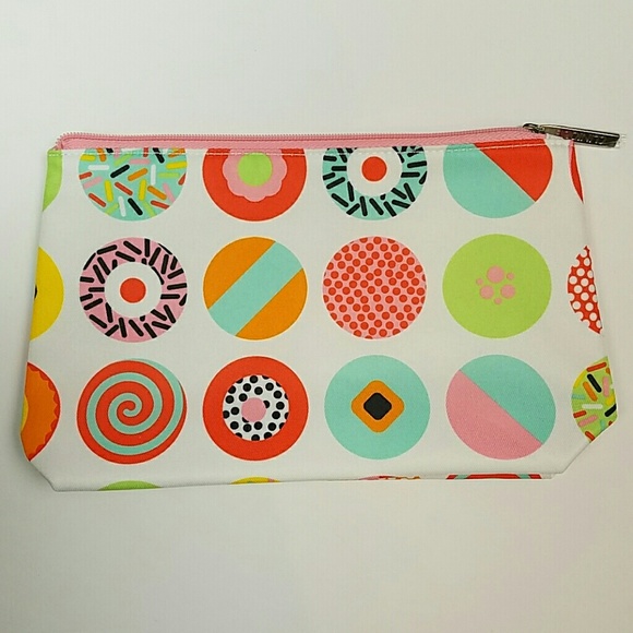 Makeup and makeup bag lot NWT - Picture 2 of 7